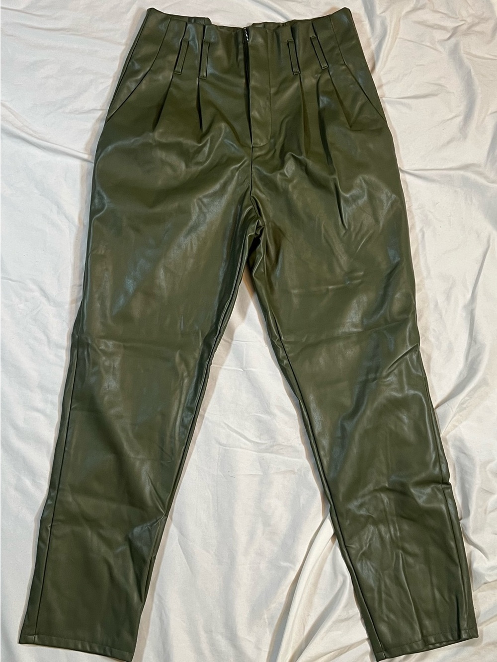 Forever 21 Womens Olive Green Faux Leather Pleated Pants